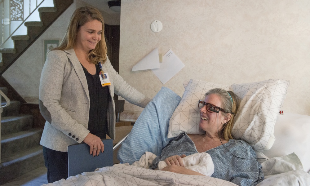 Patient receiving a home visit Patient receiving a home visit